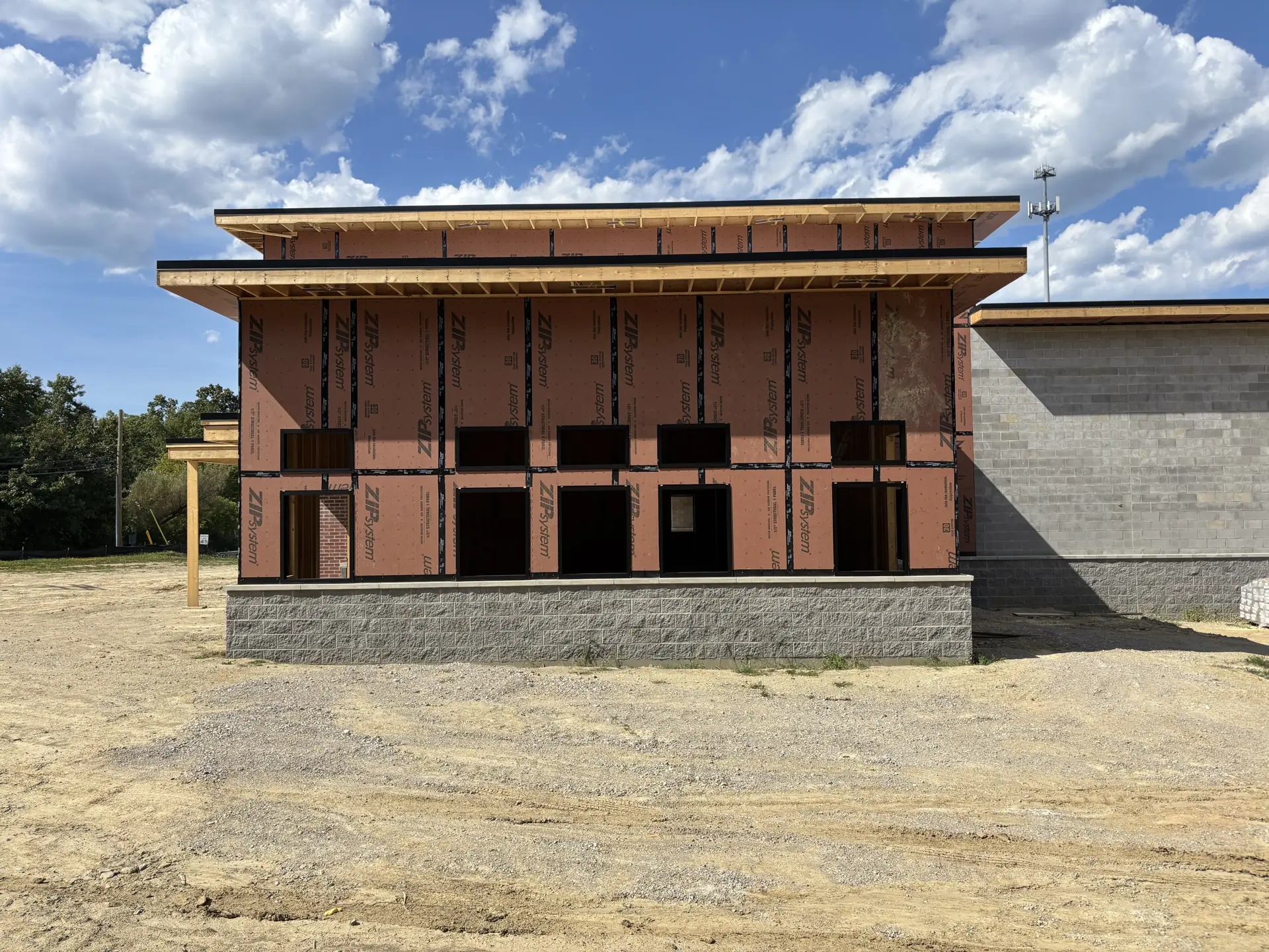 Side view sheathing and foundation